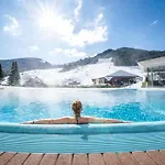 Chalet Trattlers Hof-chalets Bad Kleinkirchheim